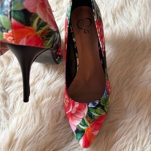 143 Girl Vibrant Floral Heels